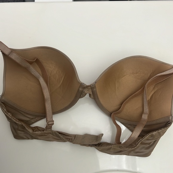 Ambrielle Push up Plunge Bra, size: 36c color: Tan - Picture 5 of 5